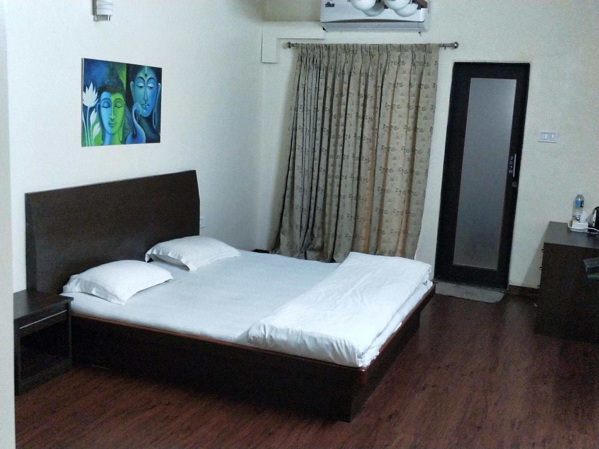 Apple Tree Apartments Koregaon Park 浦那 外观 照片